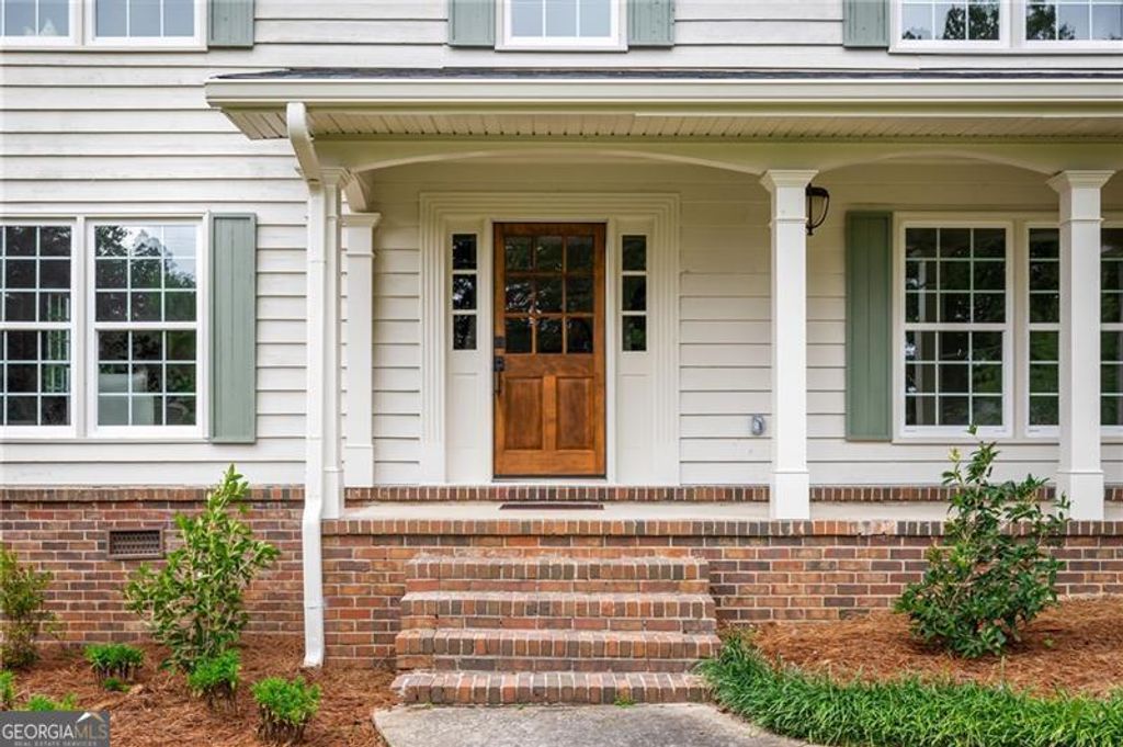 Photo of 194 Pioneer Trail, Marietta, GA 30068 (MLS # 10804459)