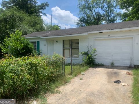 5885 Leone DR W Macon GA 31206