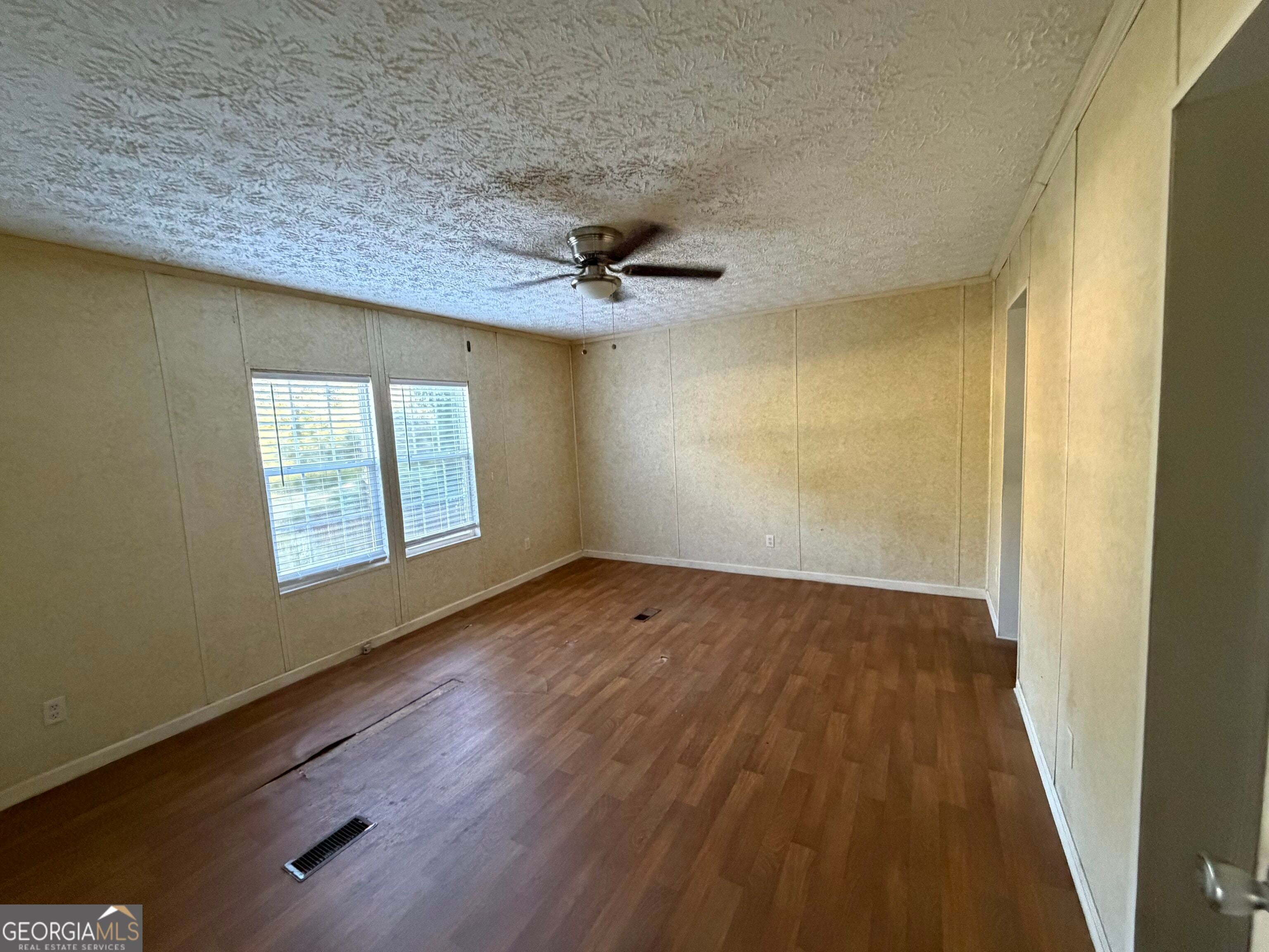 206 Benifield DR
