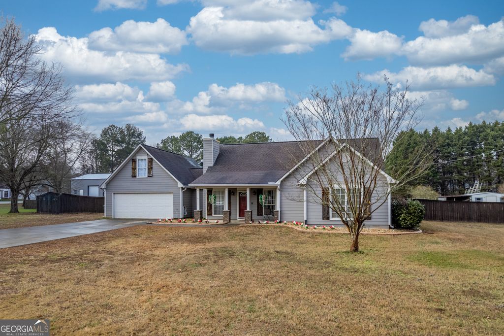 Photo of 3633 Saddlebrook Drive, Loganville, GA 30052 (MLS # 10687558)