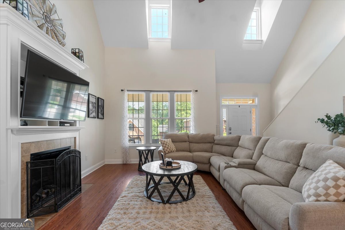 141 Huntington Shoals DR