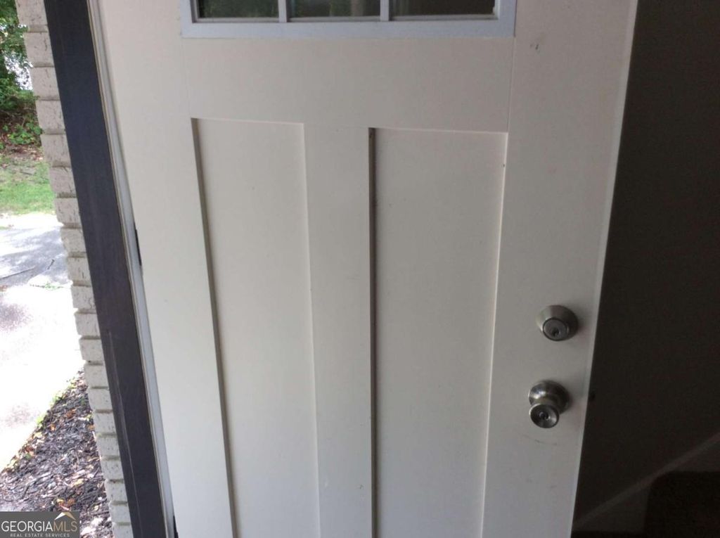 Photo of 130 Meadowbrook Court #B, Fayetteville, GA 30215 (MLS # 10726964)