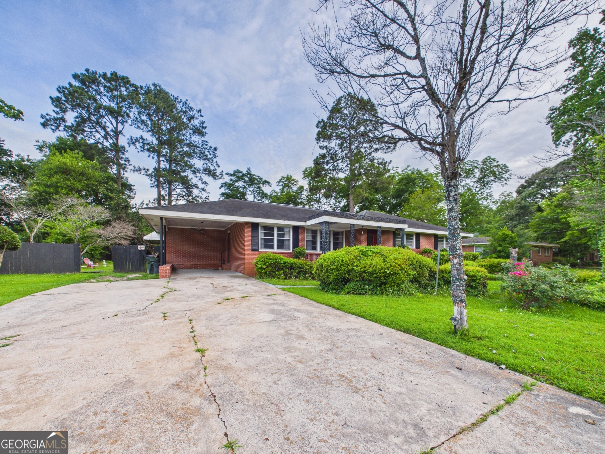 209 Bernard DR