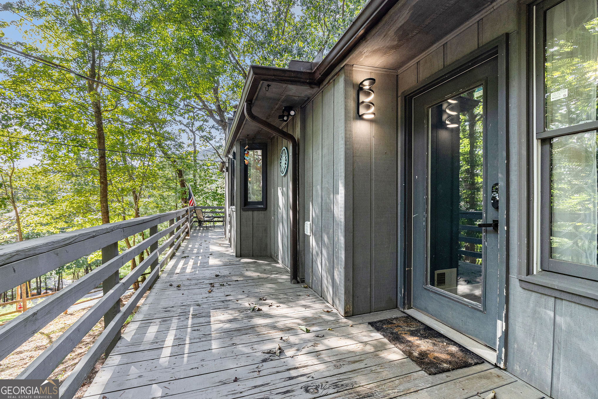 220 Fox Den CIR
