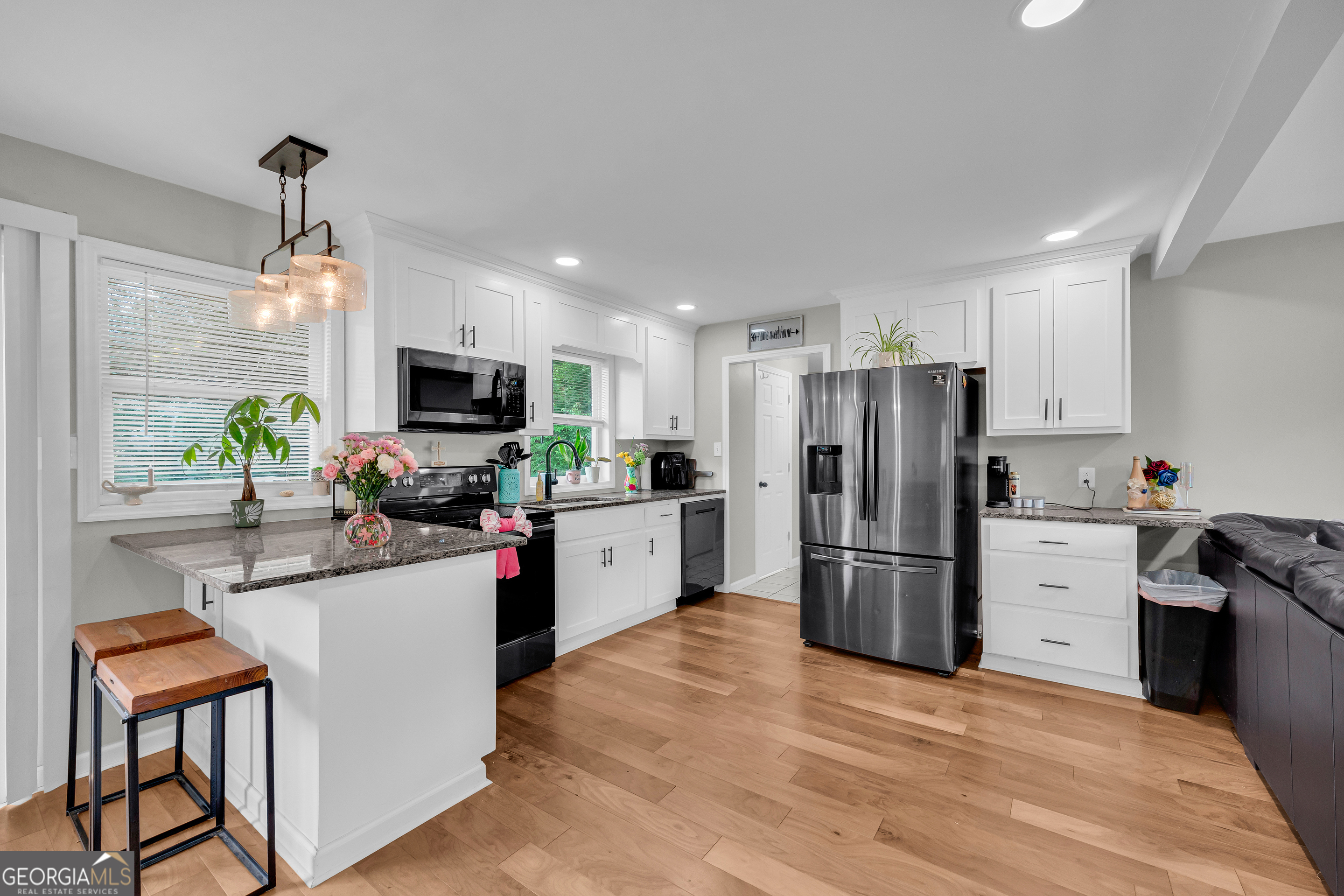 372 Scenic DR