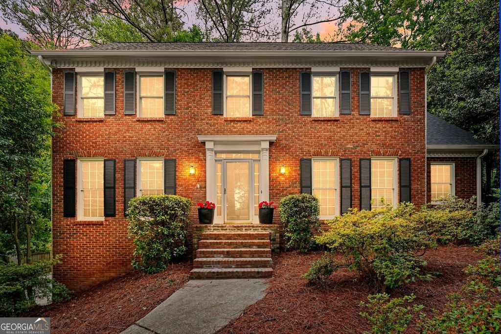 Photo of 153 Lakeside Drive, Kennesaw, GA 30144 (MLS # 10758586)