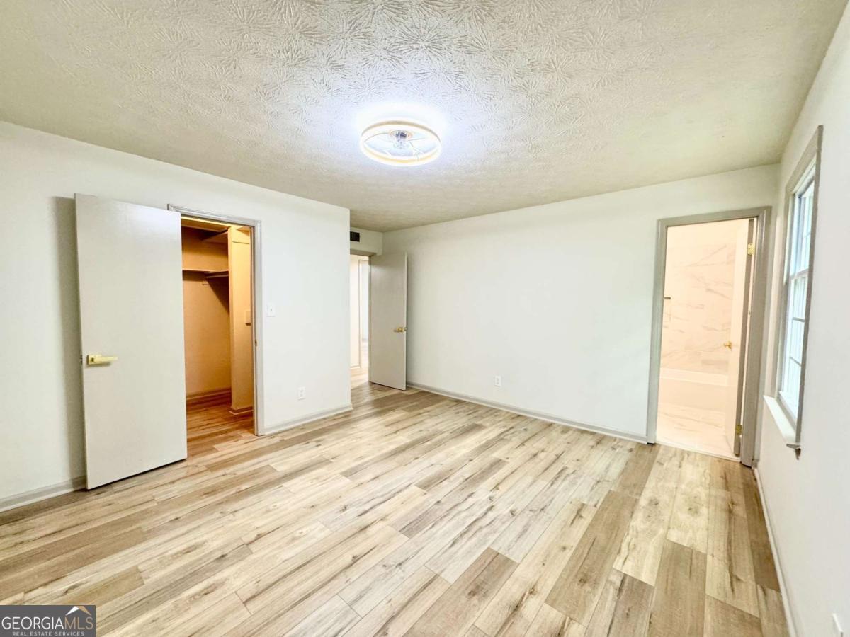 Raleigh Square - Residential