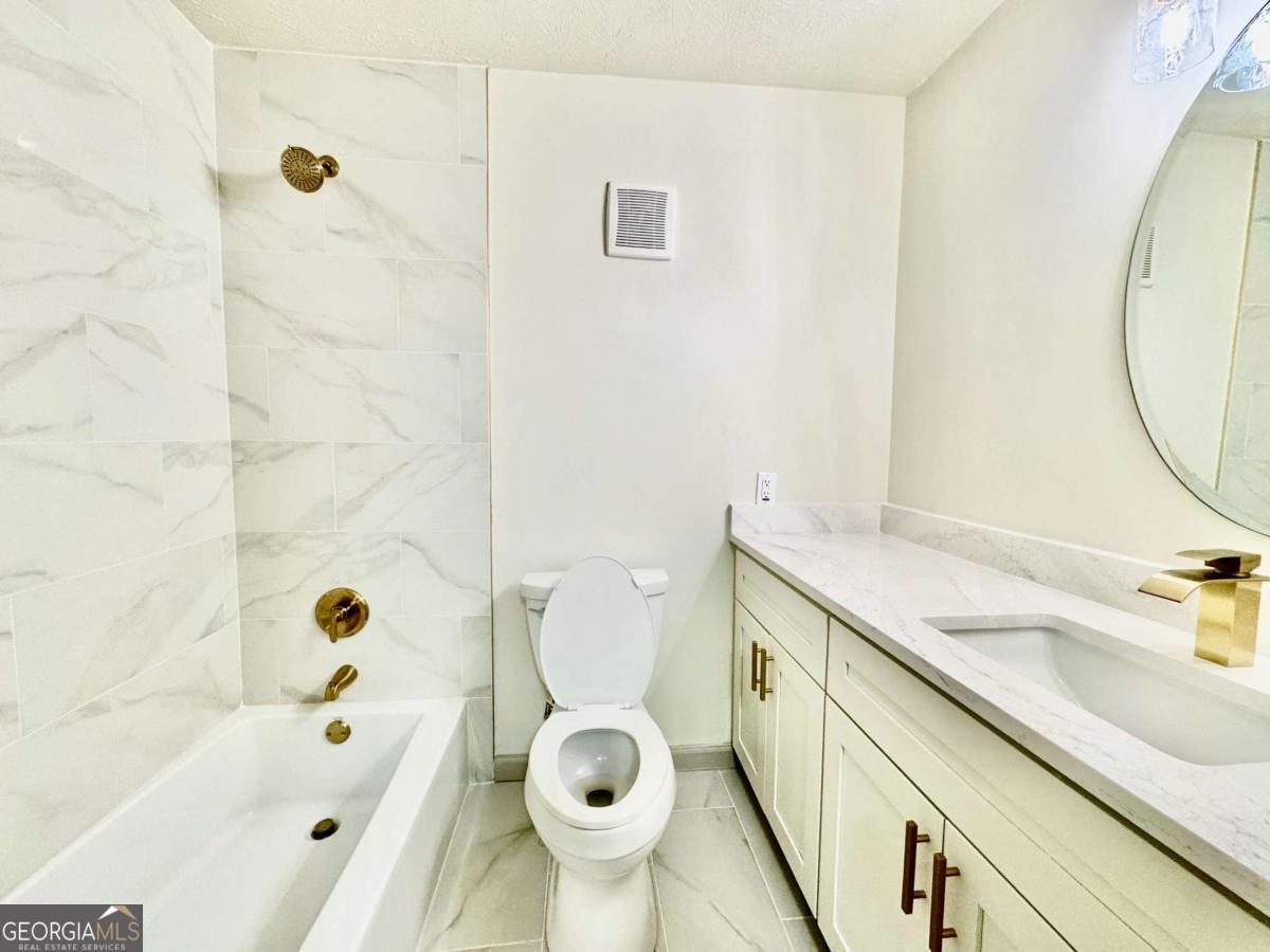 Raleigh Square - Residential