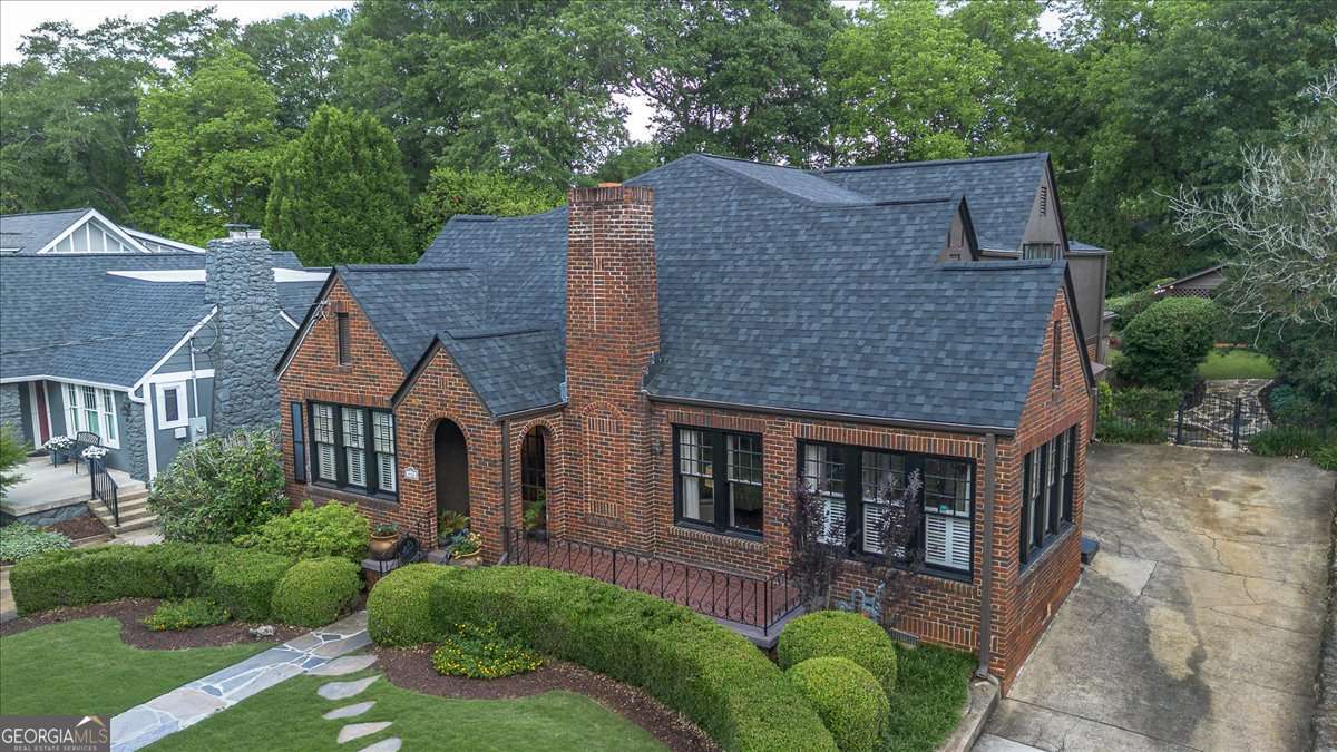 430 Milledge CIR