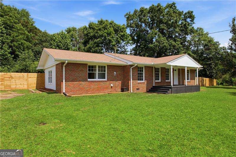 Photo of 213 Wilbanks Circle, Dallas, GA 30132 (MLS # 10785959)