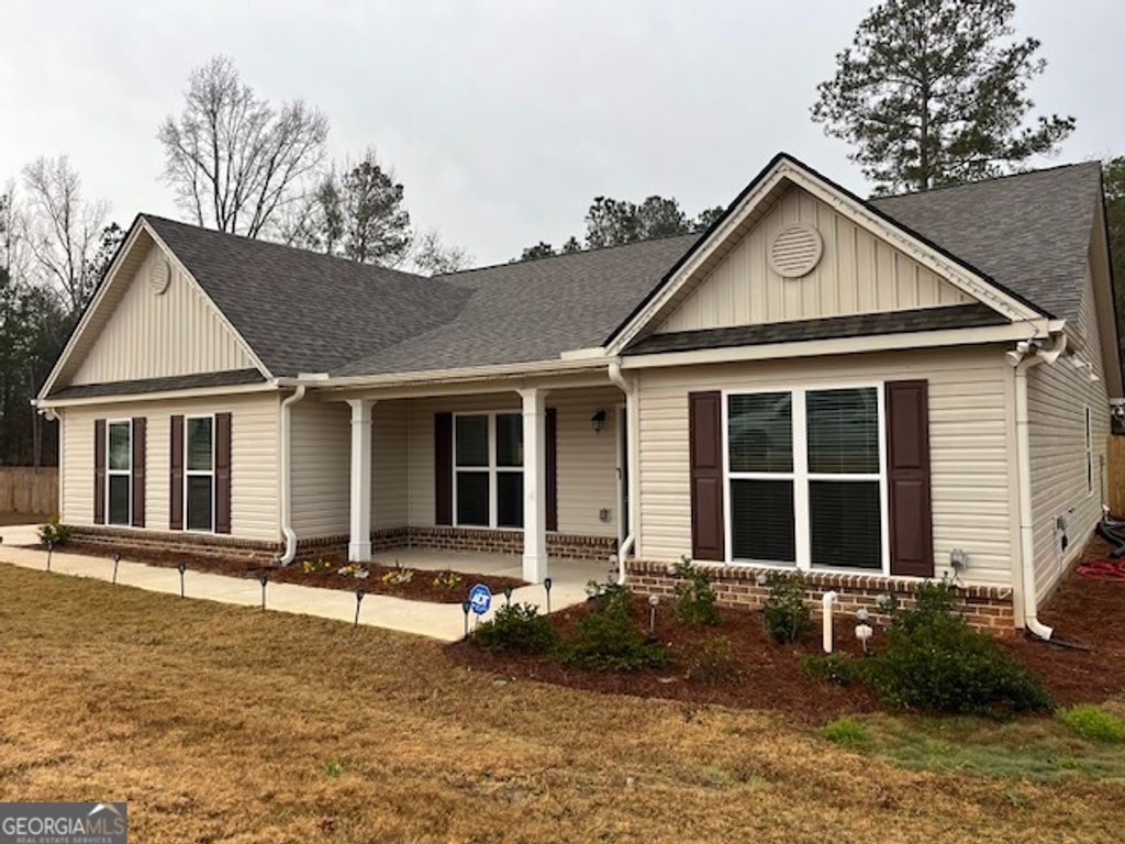 Photo of 378 Riley Circle NW, Milledgeville, GA 31061 (MLS # 10653320)