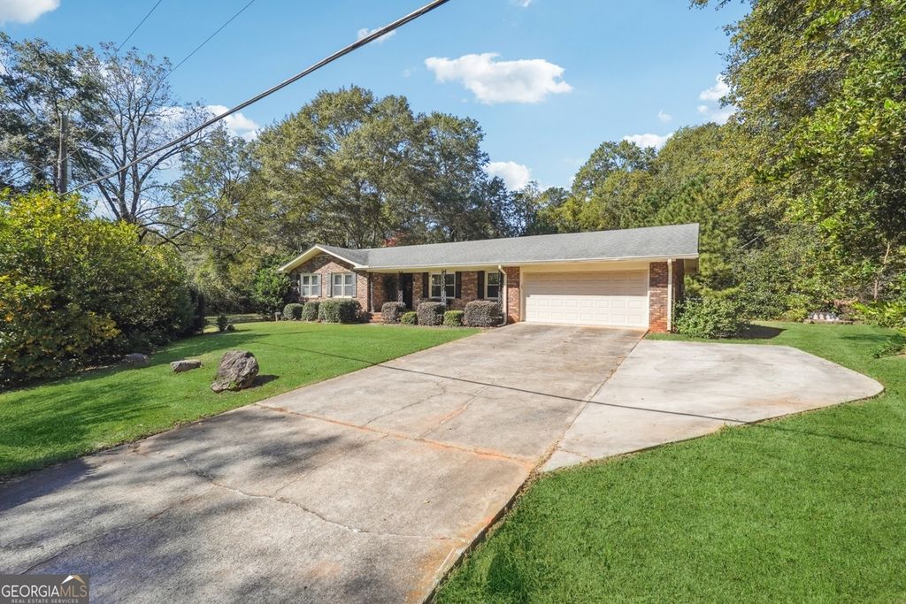 Photo of 130 Seagraves Drive, Athens, GA 30605 (MLS # 10631655)