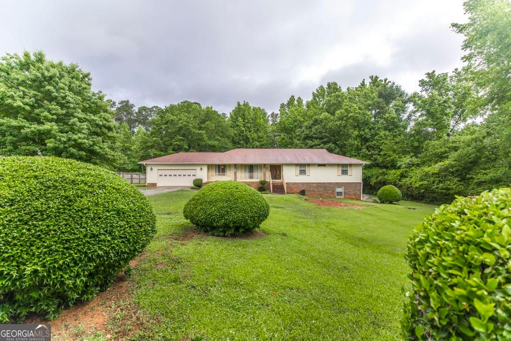 Photo of 411 Hickory Lane, Griffin, GA 30223 (MLS # 10772509)