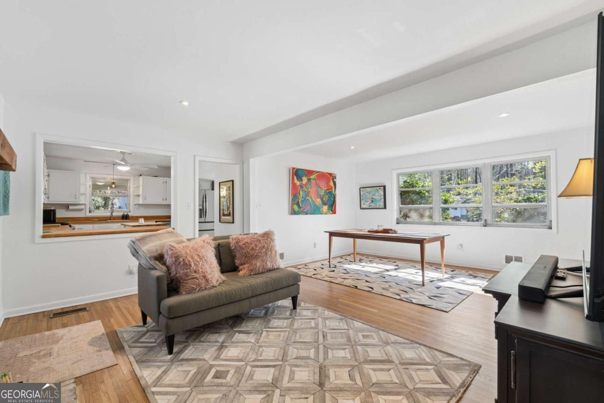 2478 Woodacres RD NE