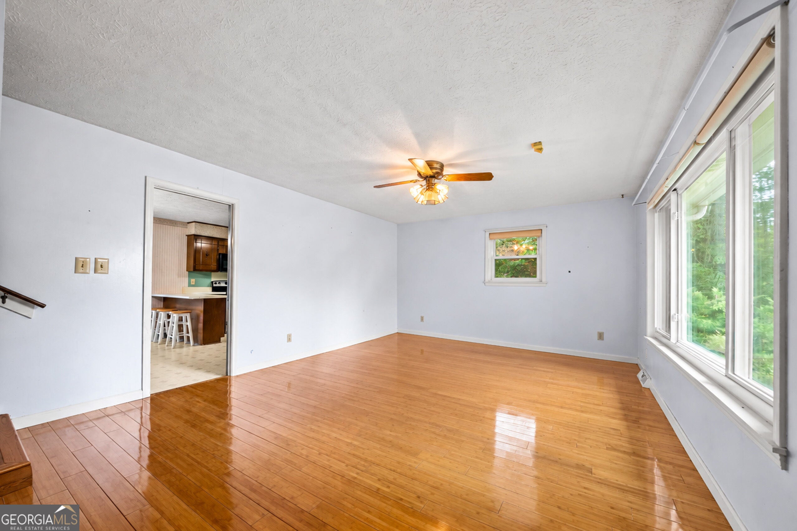 106 Thornwood DR SW