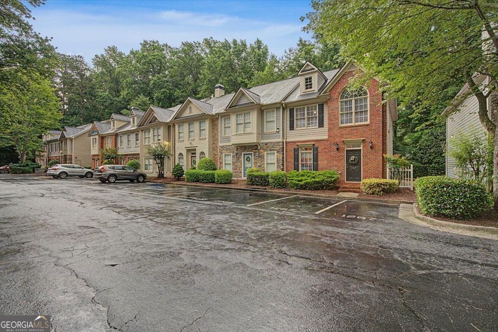 Photo of 1267 Harris Commons Place, Roswell, GA 30076 (MLS # 10790152)