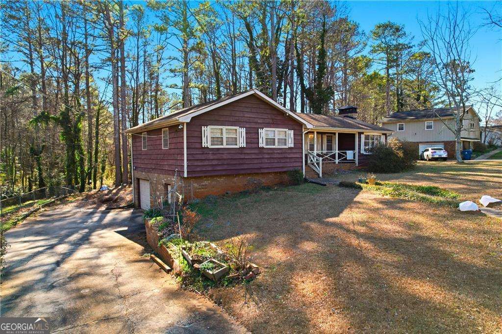 Photo of 3180 Sandy Plains Road, Marietta, GA 30066 (MLS # 10673929)