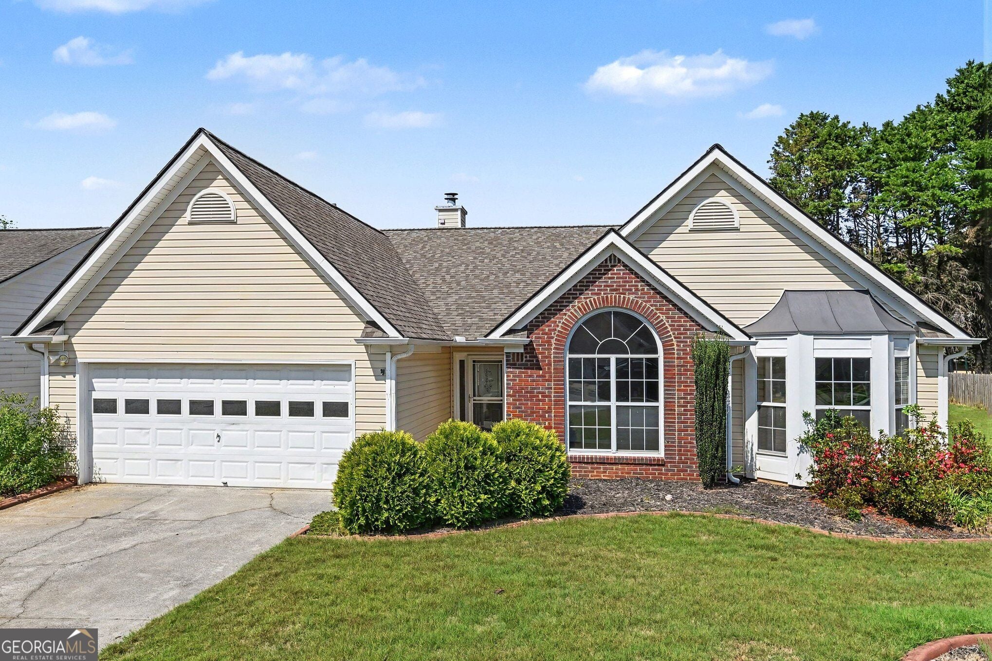 4015 McPherson DR
