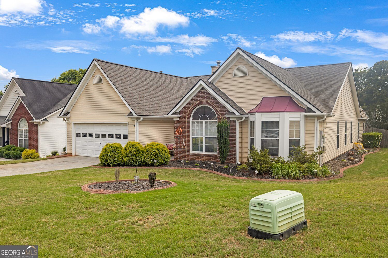 4015 McPherson DR