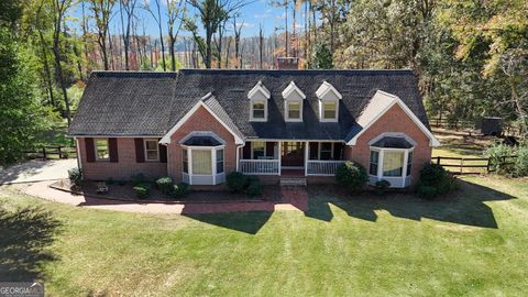 135 Anna LN Fayetteville GA 30215