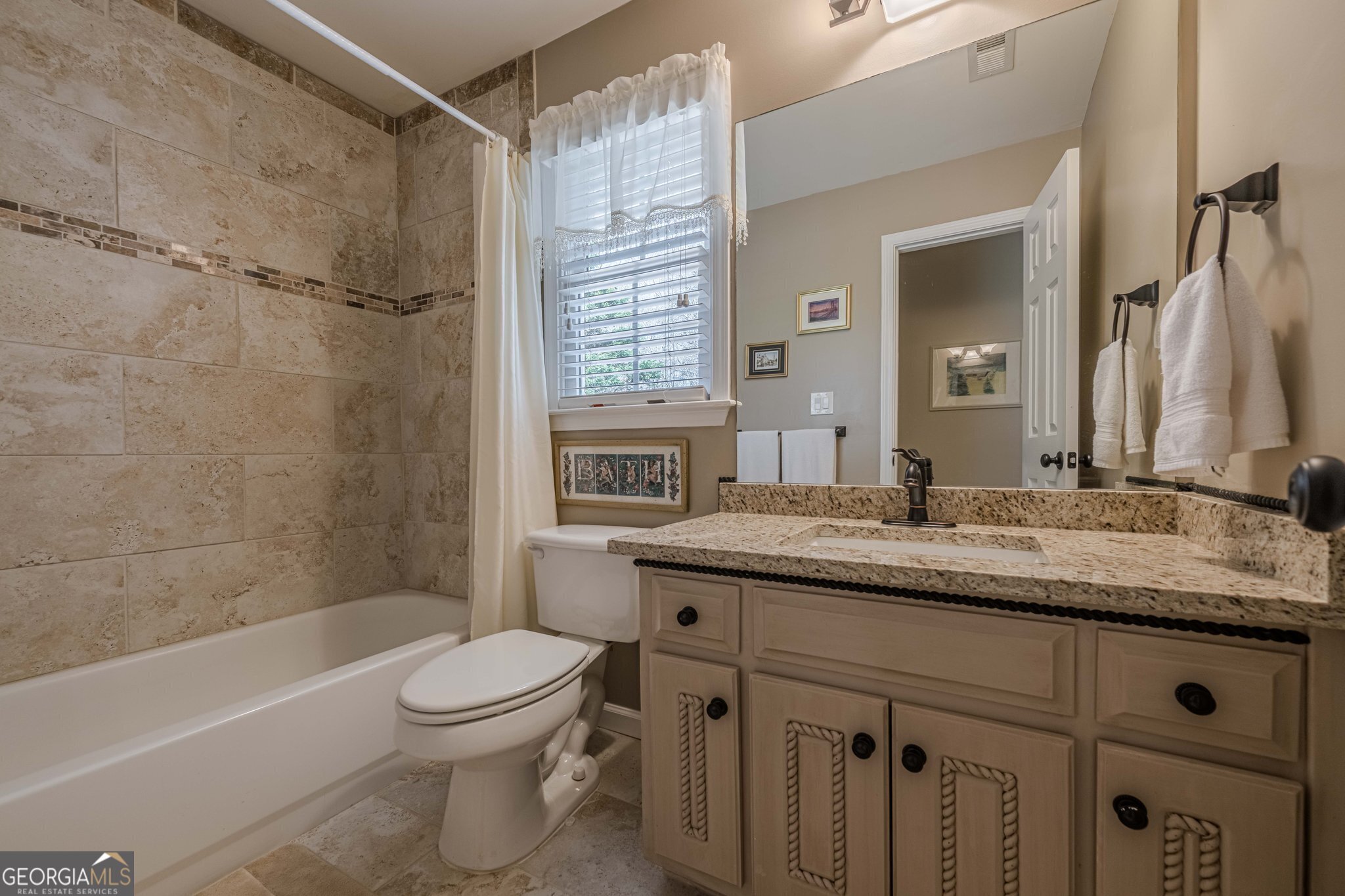 Cumming, Georgia 30028, United States, 5 Bedrooms Bedrooms, ,4 BathroomsBathrooms,Residential,Active,87951