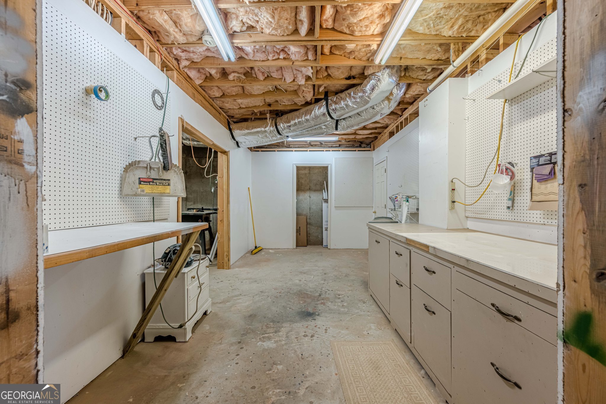 Cumming, Georgia 30028, United States, 5 Bedrooms Bedrooms, ,4 BathroomsBathrooms,Residential,Active,87951