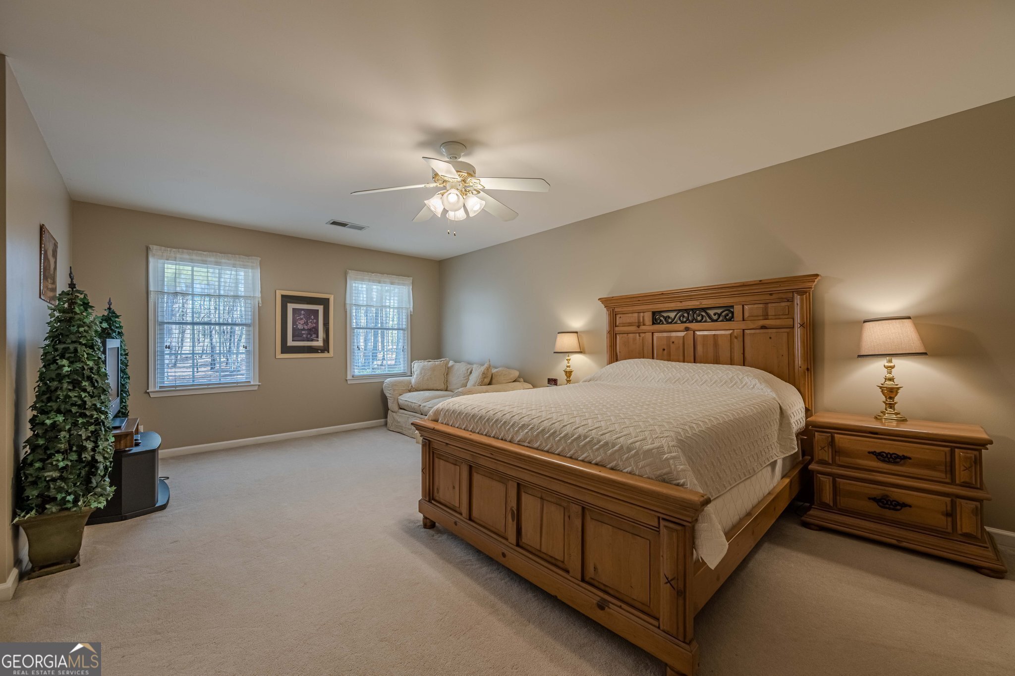 Cumming, Georgia 30028, United States, 5 Bedrooms Bedrooms, ,4 BathroomsBathrooms,Residential,Active,87951