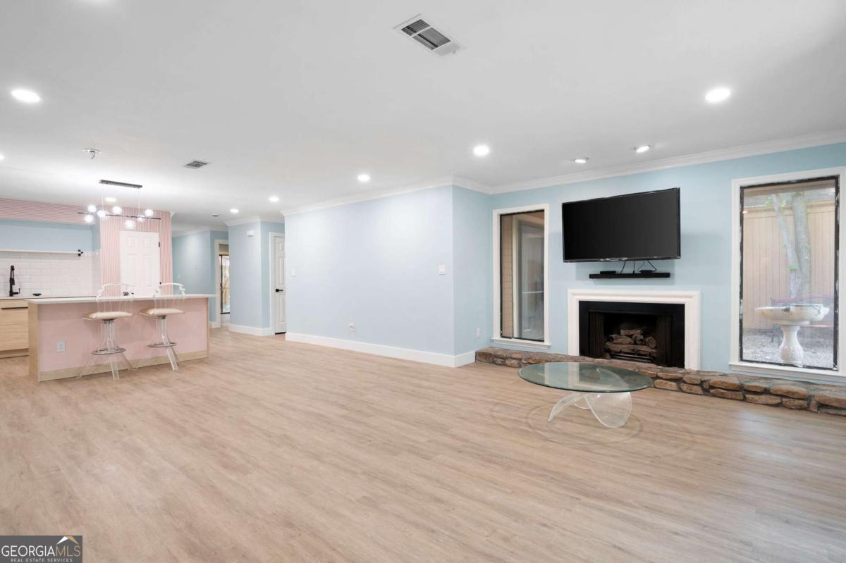 Spinnaker Cove - Residential