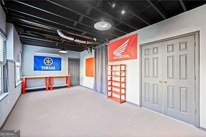 Lawrenceville, Georgia 30043, United States, 6 Bedrooms Bedrooms, ,4 BathroomsBathrooms,Residential,Pending,108843