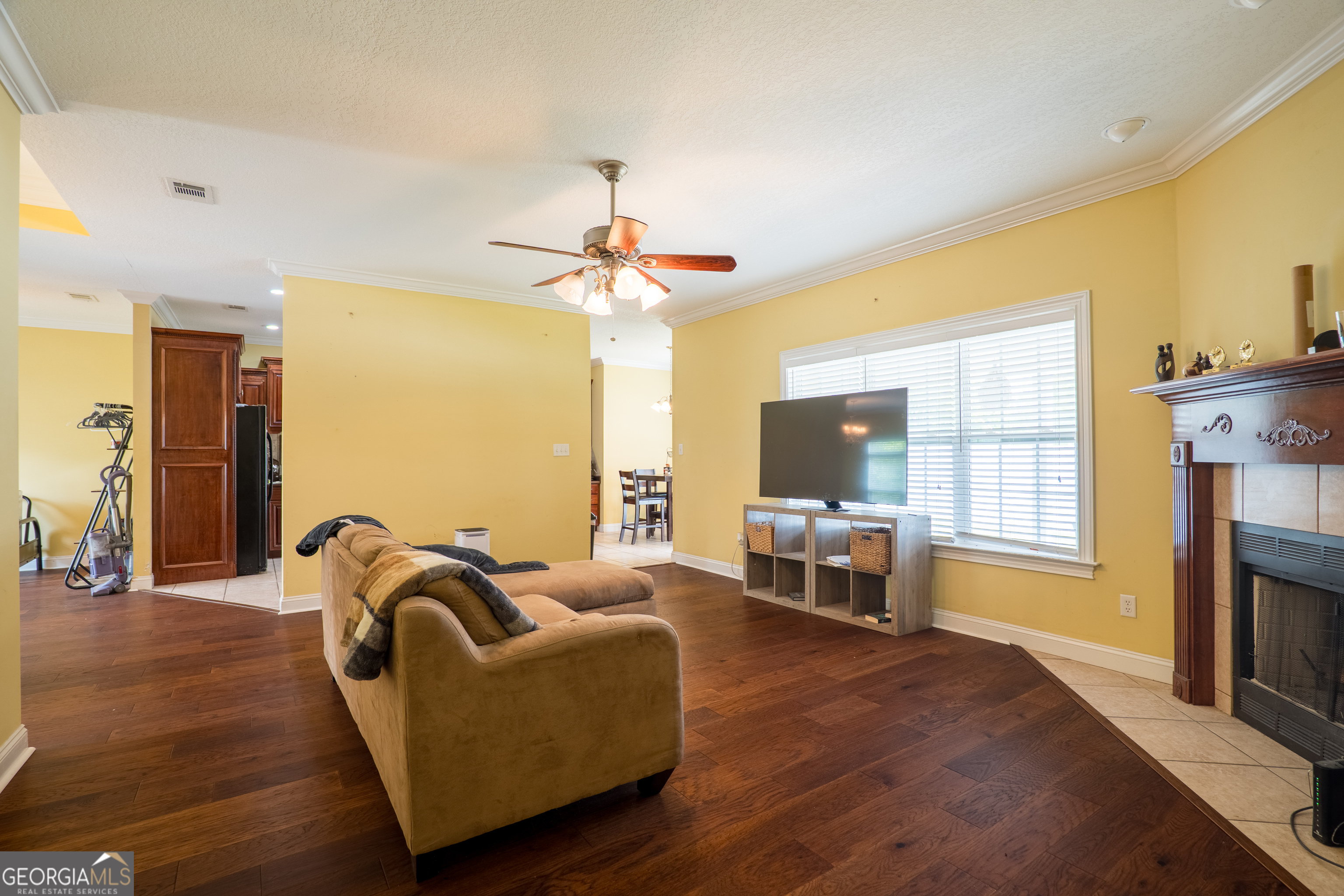 4009 Walden RD