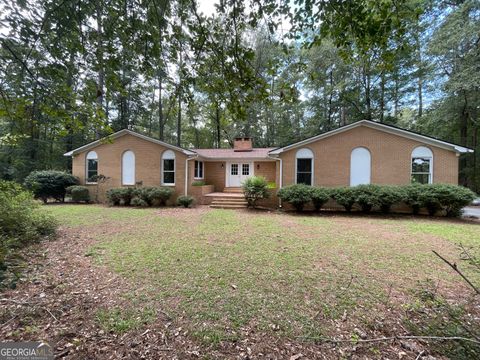 840 Limestone RD Cochran GA 31014