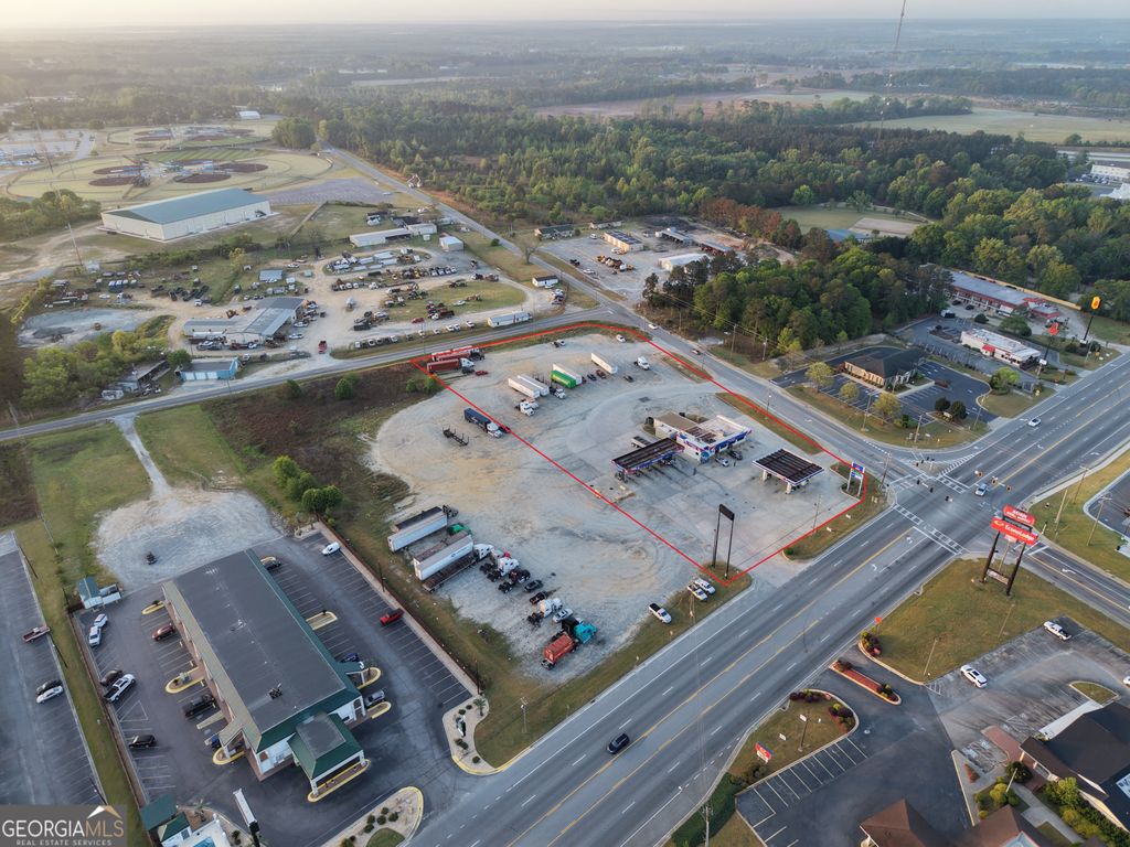 Photo of 2130 S Highway 441, Dublin, GA 31021 (MLS # 10731277)