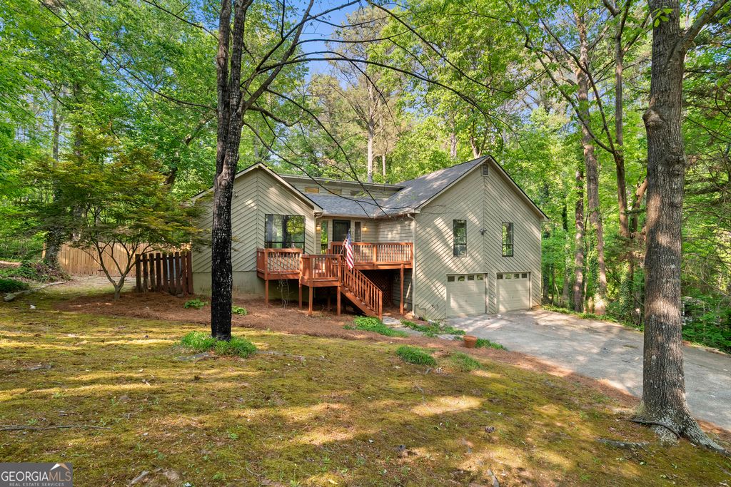 Photo of 306 Covey Court, Woodstock, GA 30188 (MLS # 10753080)