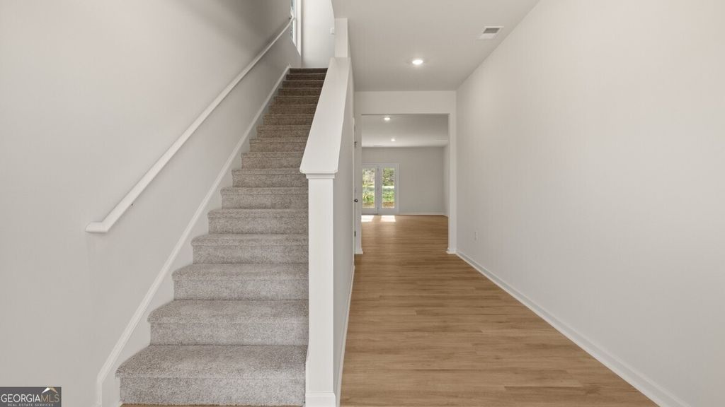 Photo of 2910 Daxton Lane, Gainesville, GA 30507 (MLS # 10701296)