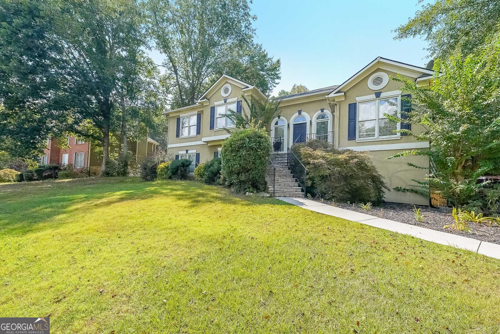 1204 Commonwealth AVE