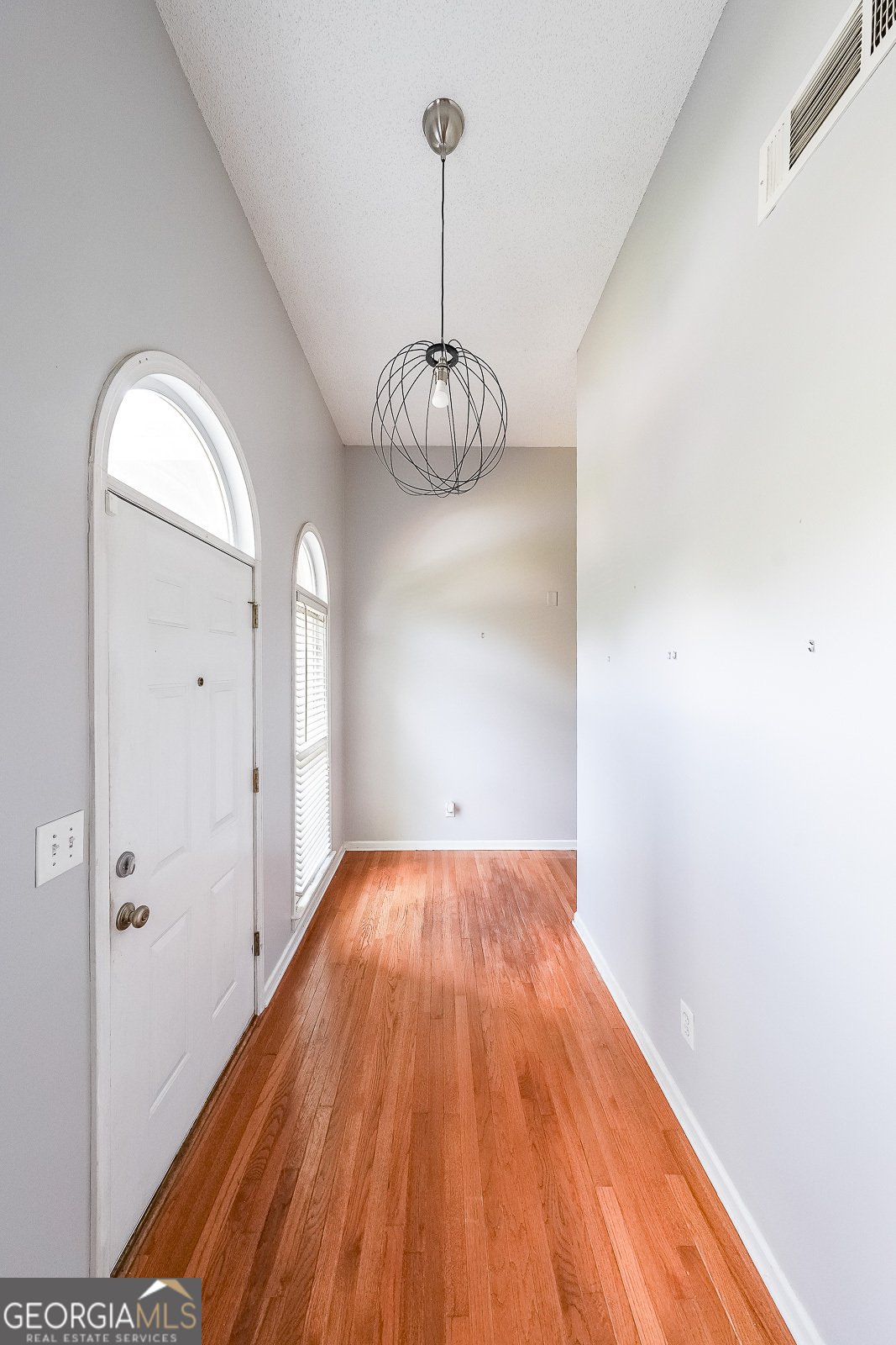 1204 Commonwealth AVE