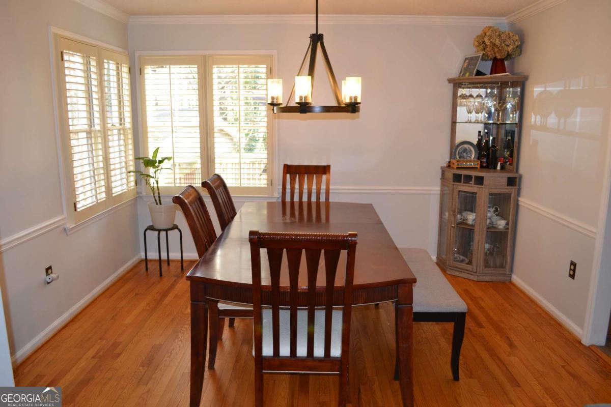 1530 N Milford Creek LN SW