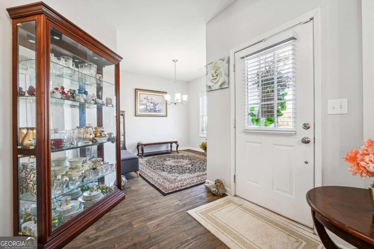 468 Grand Oaks AVE
