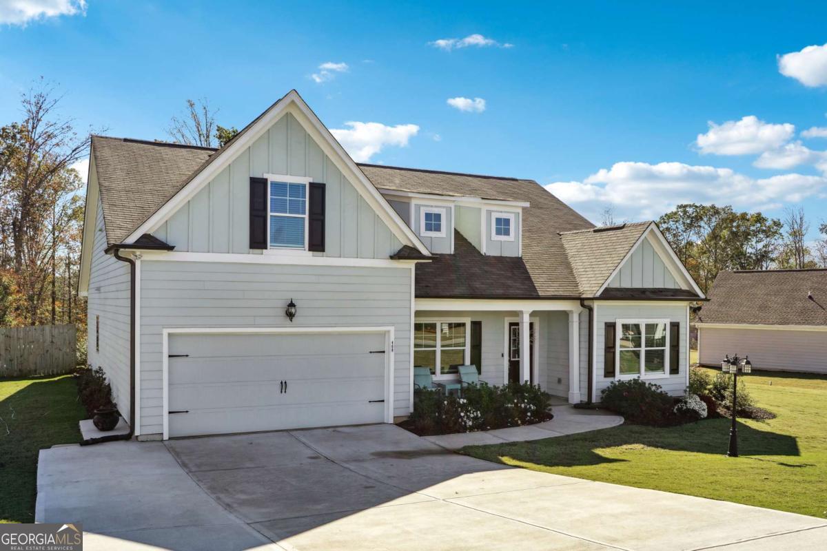 468 Grand Oaks AVE