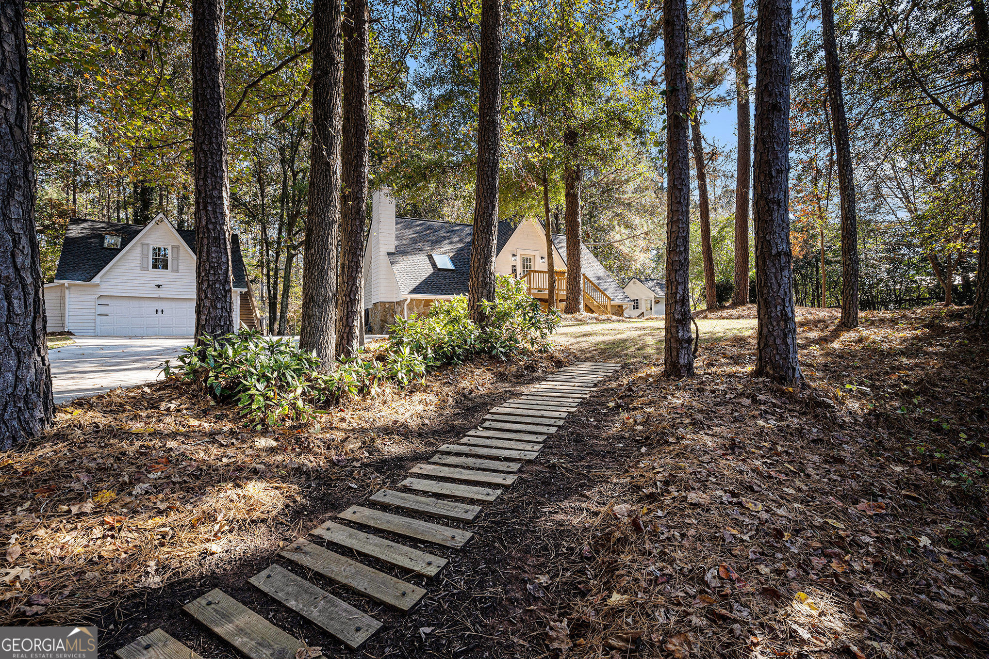 NO HOA / In-law Suite - Residential