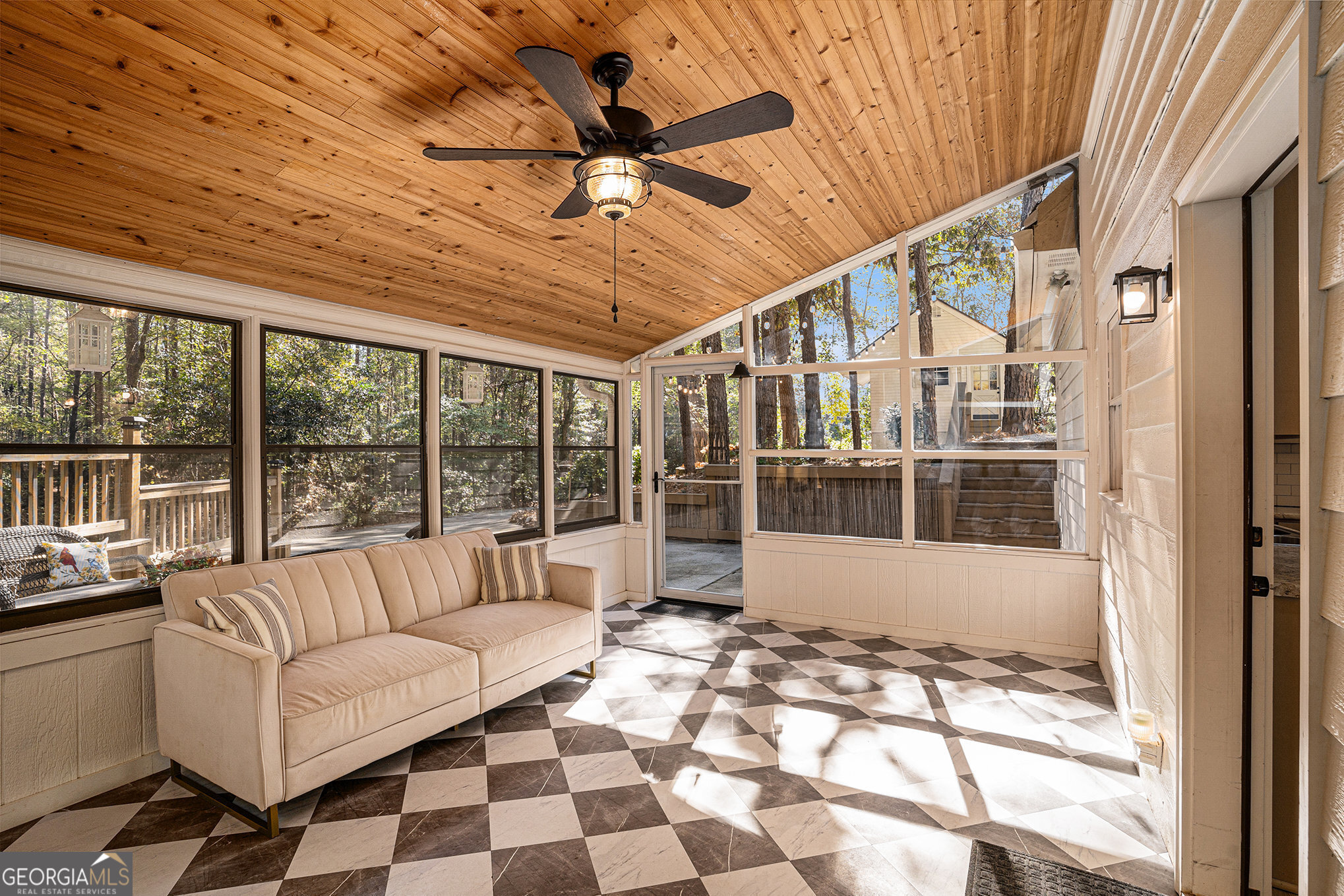 NO HOA / In-law Suite - Residential