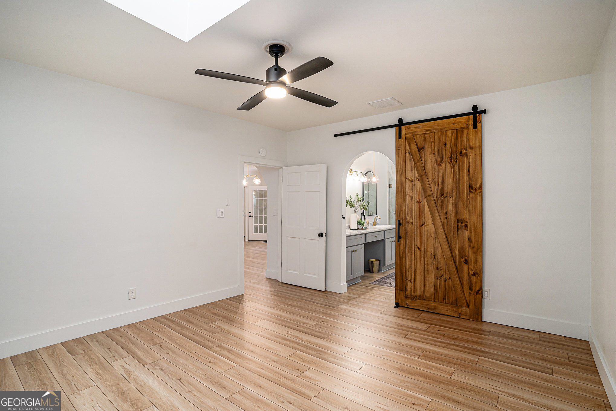 NO HOA / In-law Suite - Residential