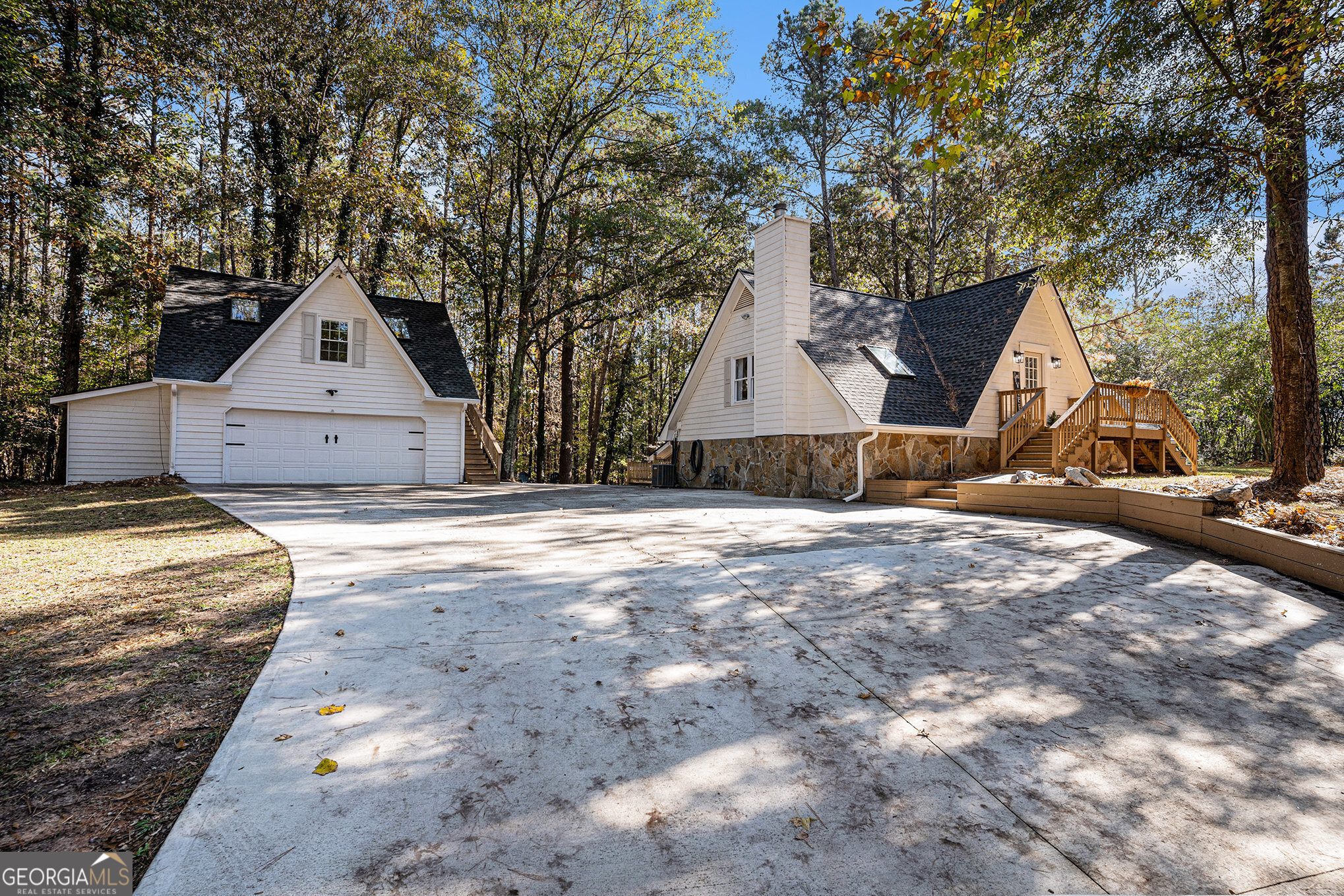 NO HOA / In-law Suite - Residential