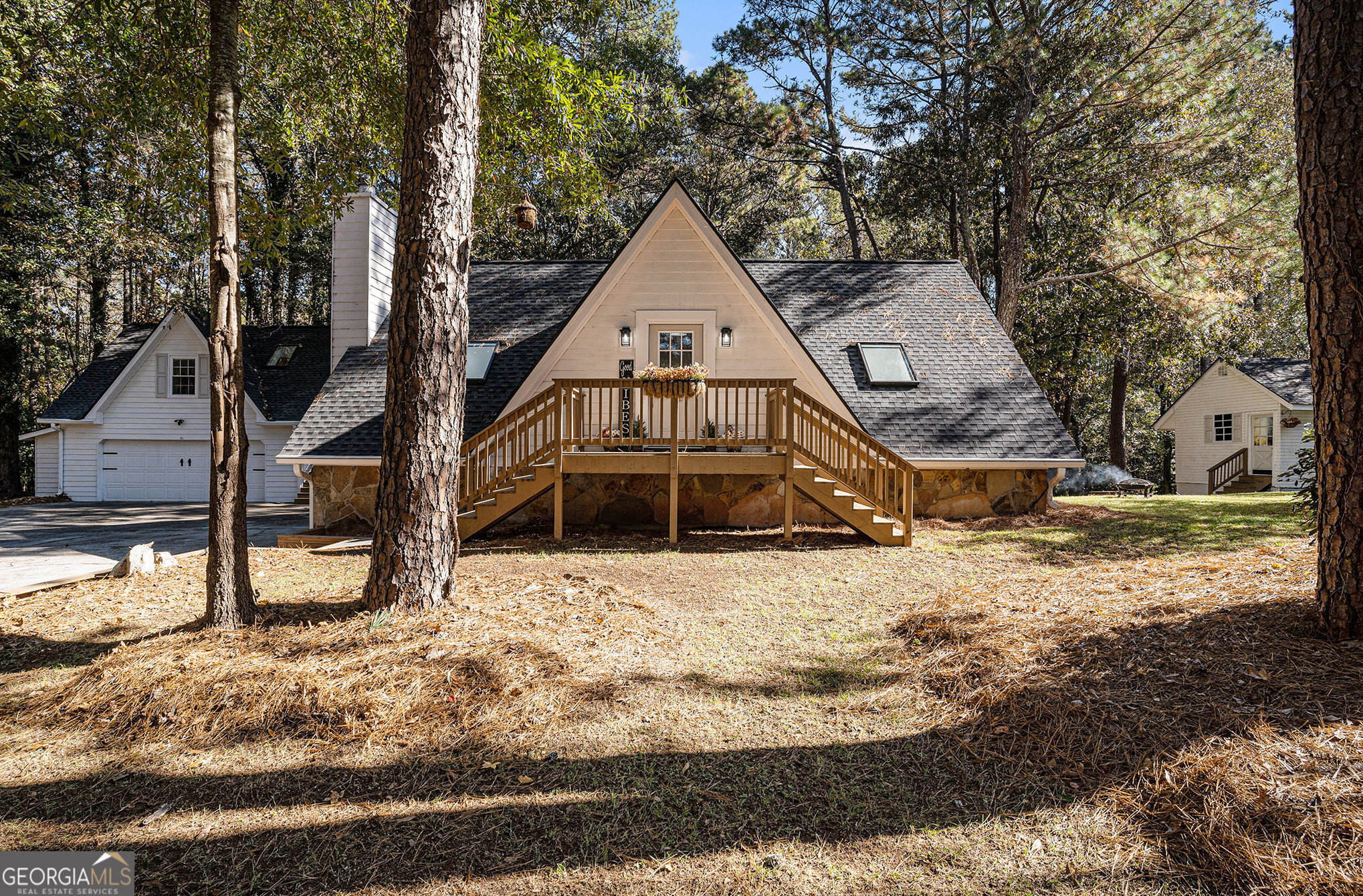 NO HOA / In-law Suite - Residential