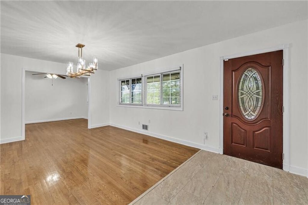 Photo of 318 Tyrone Road, Fayetteville, GA 30214 (MLS # 10722570)