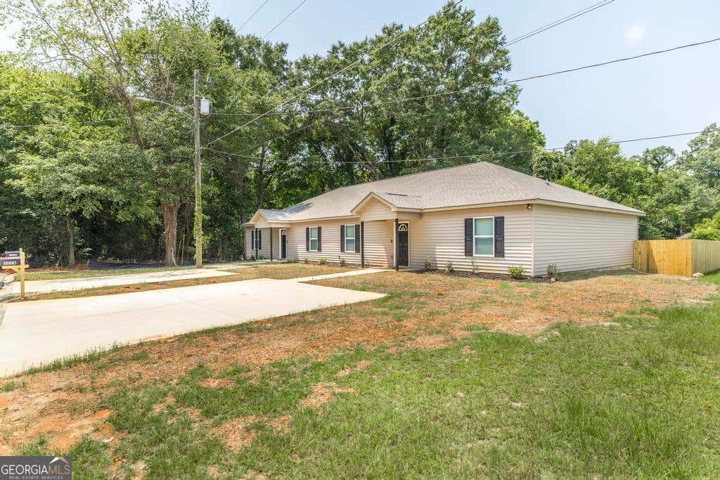 Photo of 202 West Street, Warner Robins, GA 31088 (MLS # 10815155)
