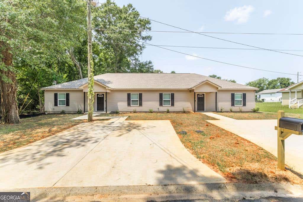Photo of 202 West Street, Warner Robins, GA 31088 (MLS # 10815155)