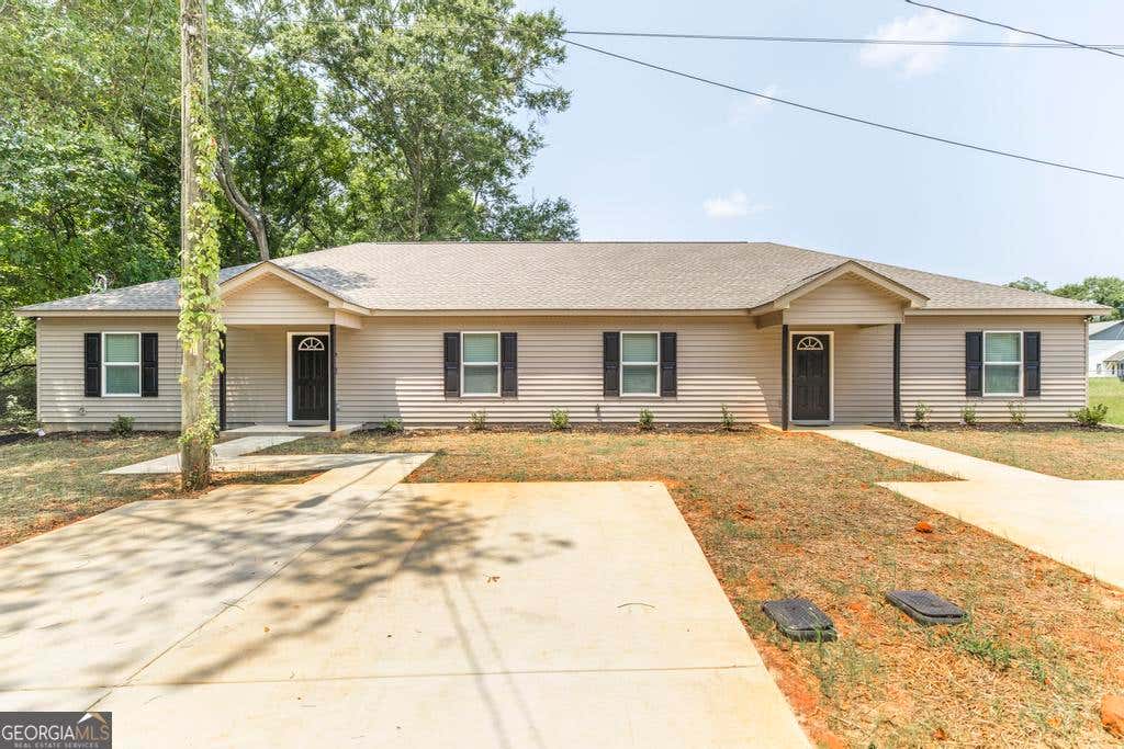 Photo of 202 West Street, Warner Robins, GA 31088 (MLS # 10815155)