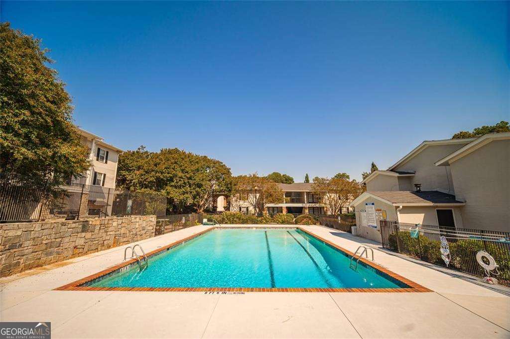 1150 Collier RD NW 10L