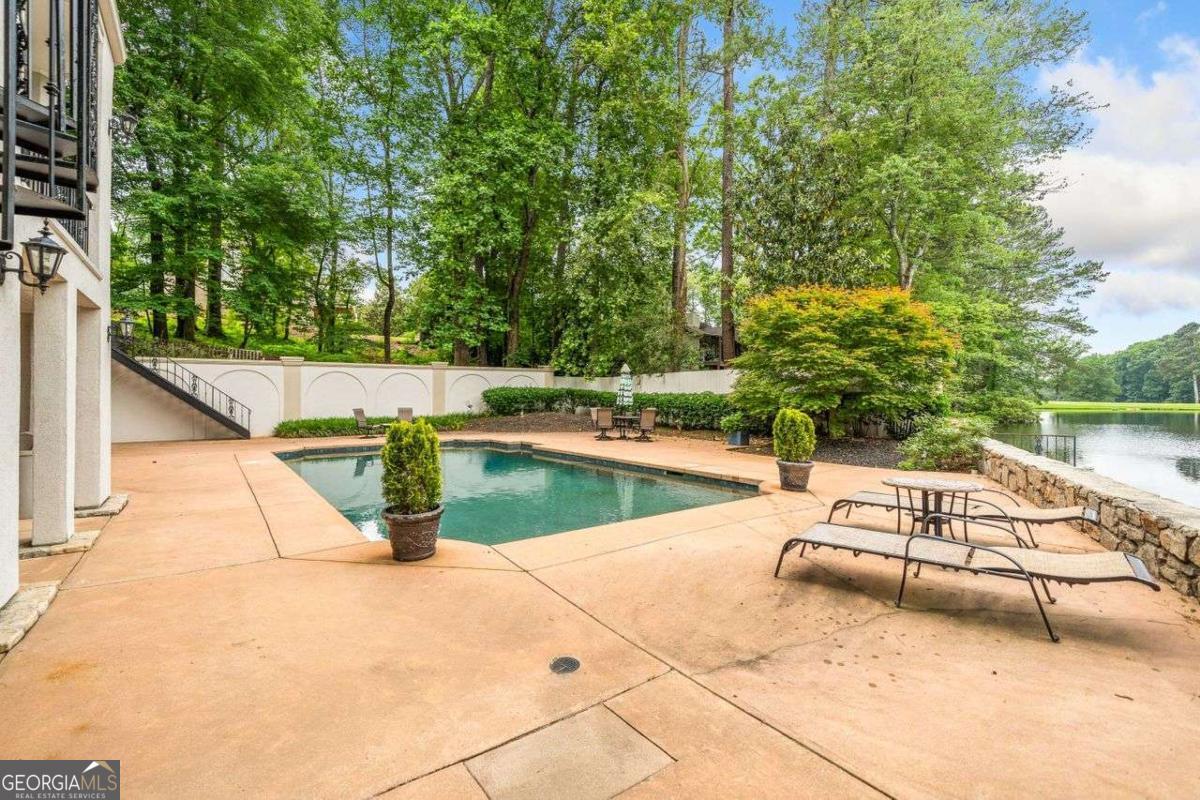 Atlanta Country Club - Residential